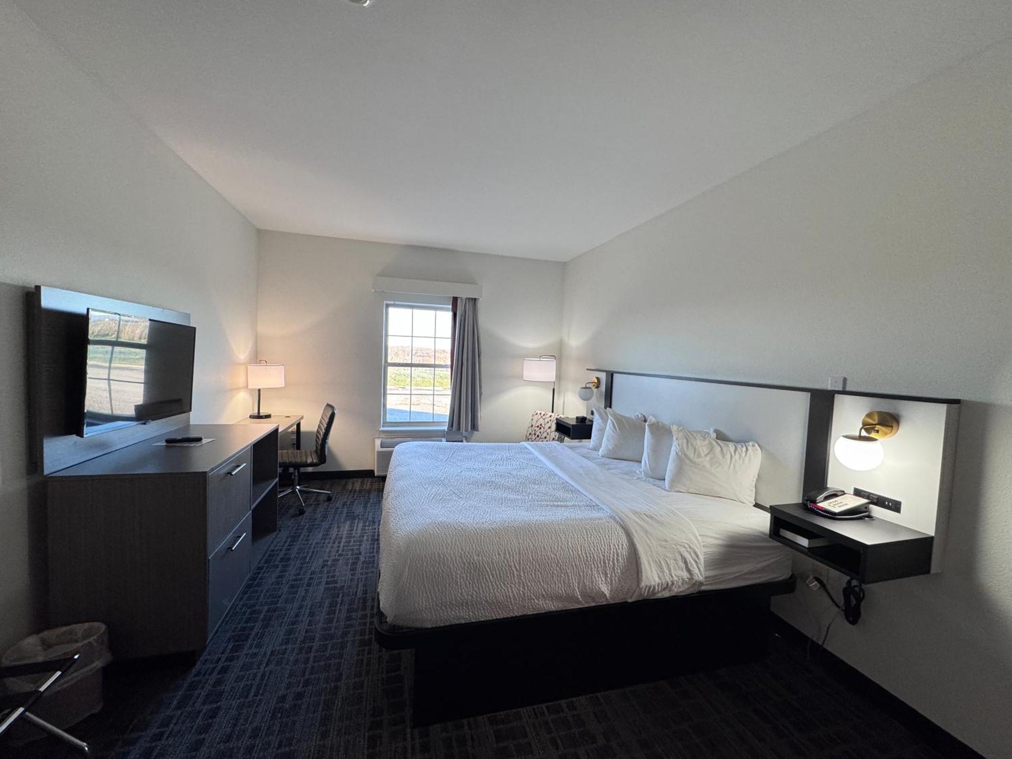 Ramada By Wyndham Sparta/At Speedway Exterior foto