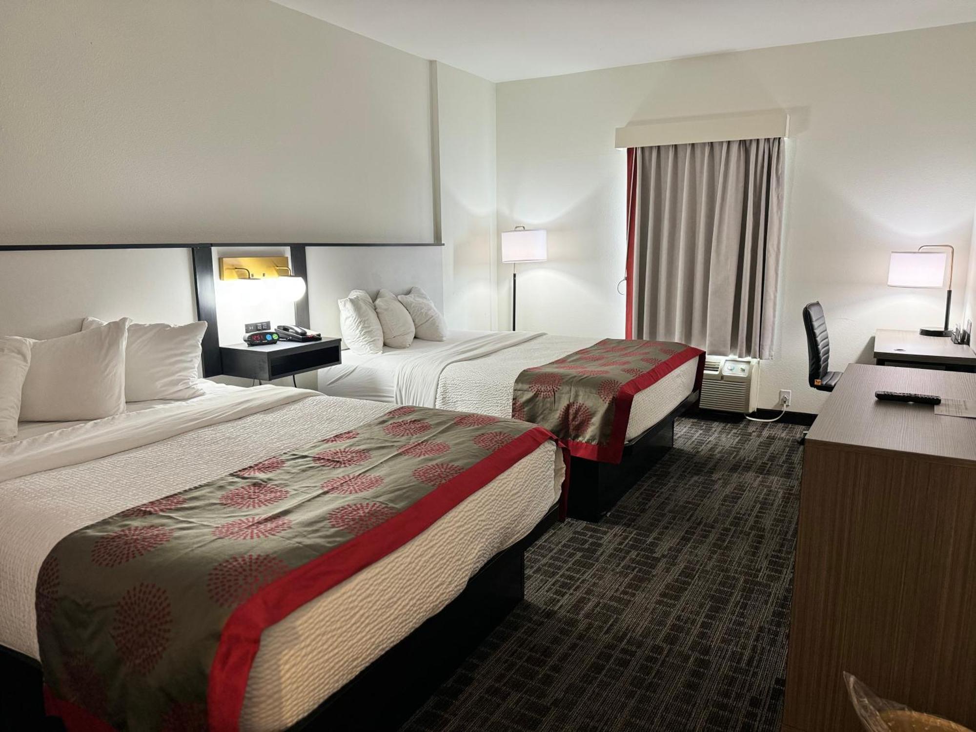 Ramada By Wyndham Sparta/At Speedway Exterior foto